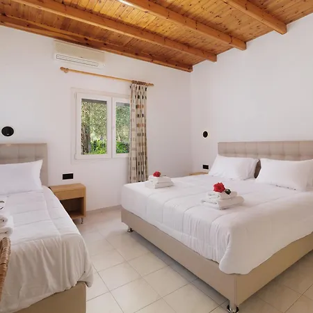 Santos Holidays Dassia  Exterior photo
