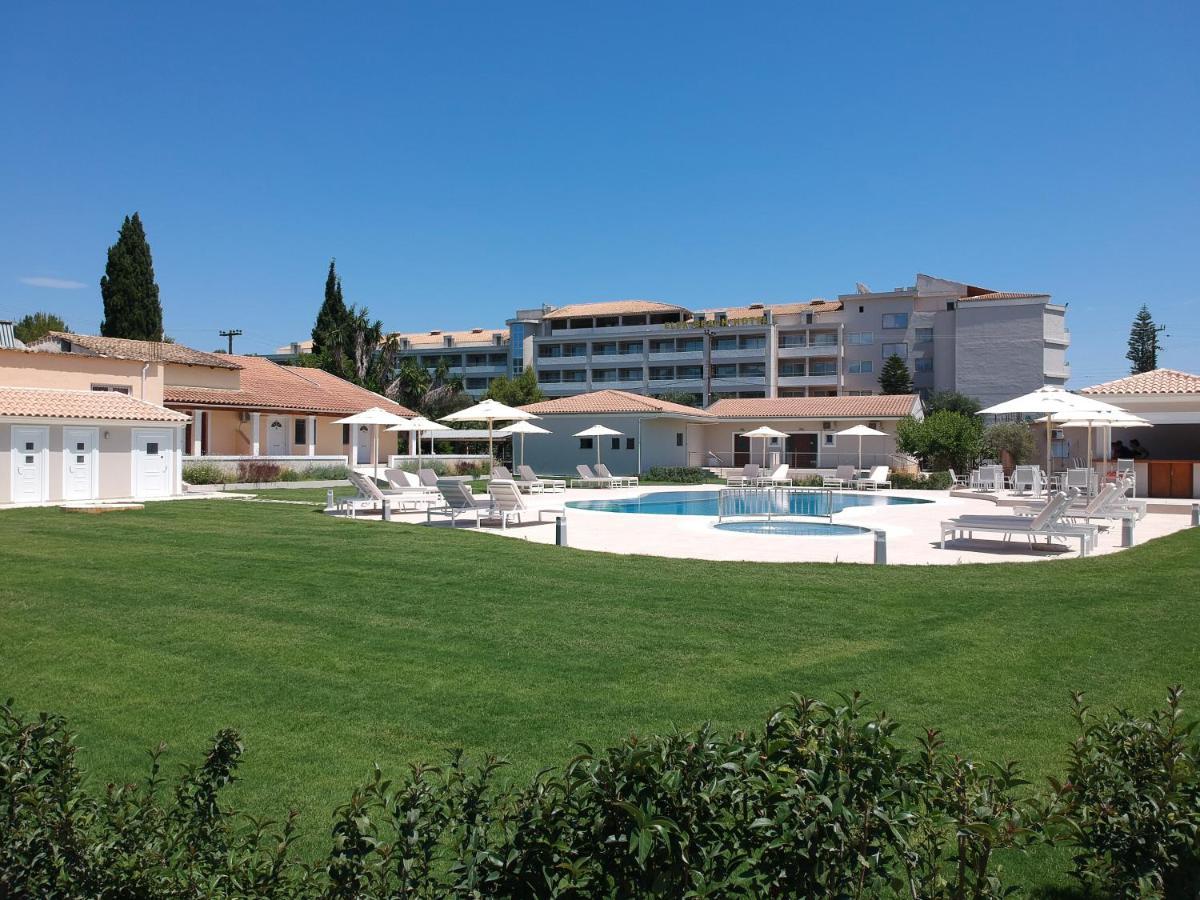 Santos Holidays * Dassia (Corfu)