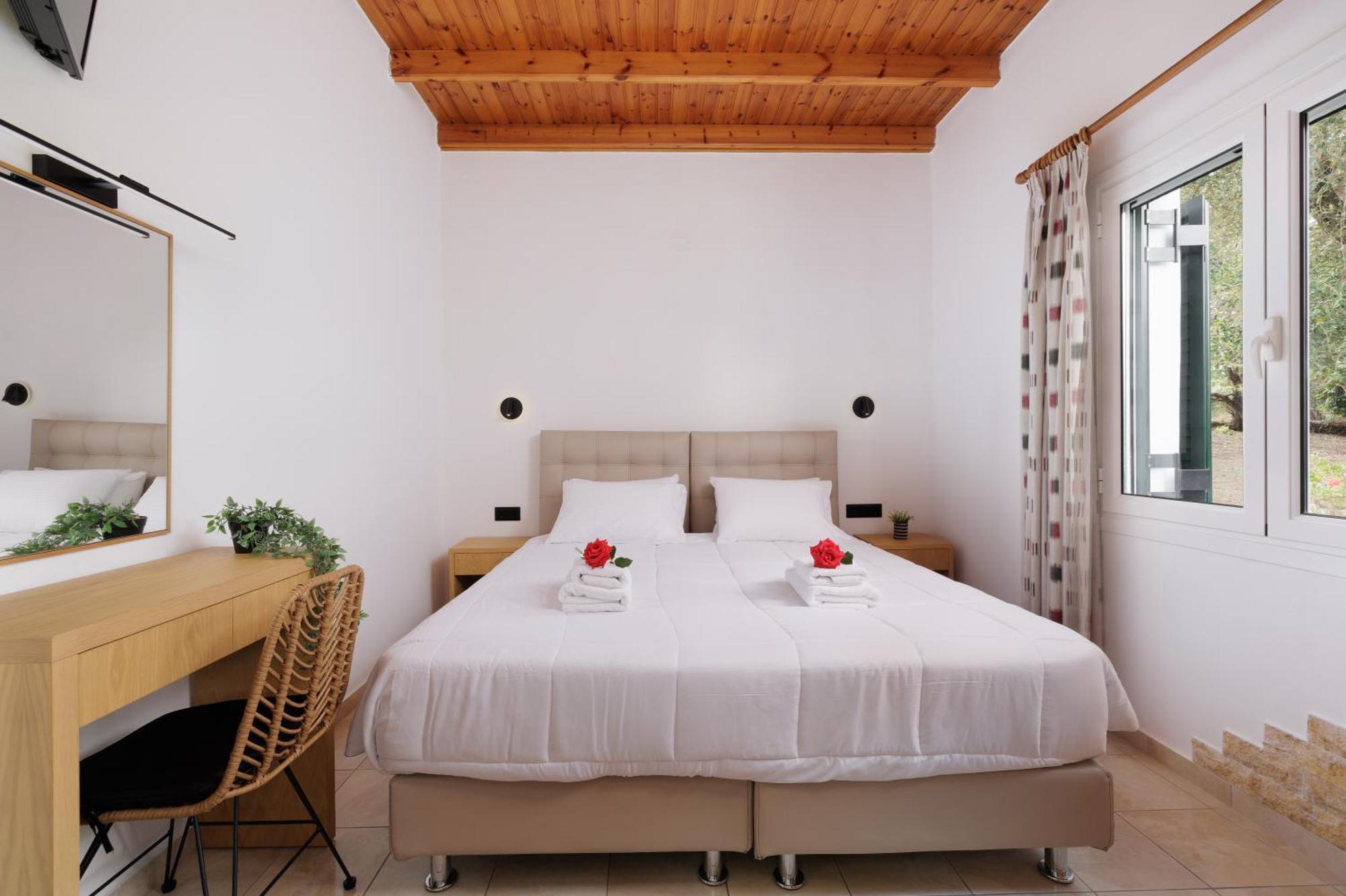Santos Holidays * Dassia (Corfu)